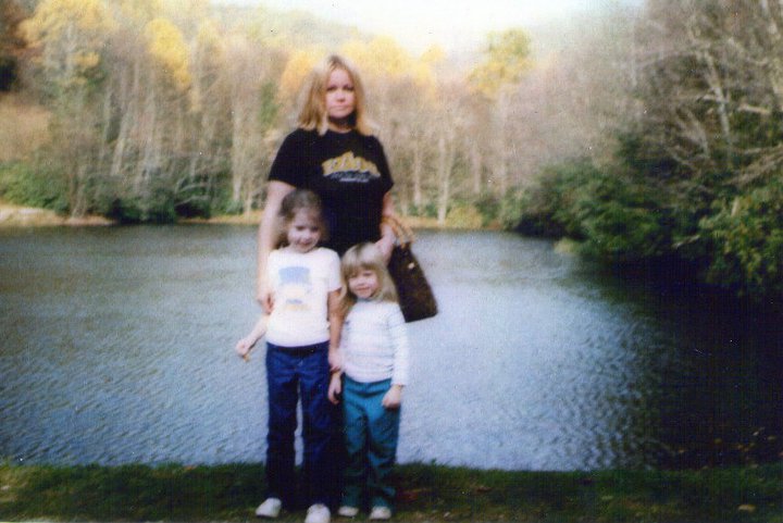 182805_10150136129294314_1998168_n